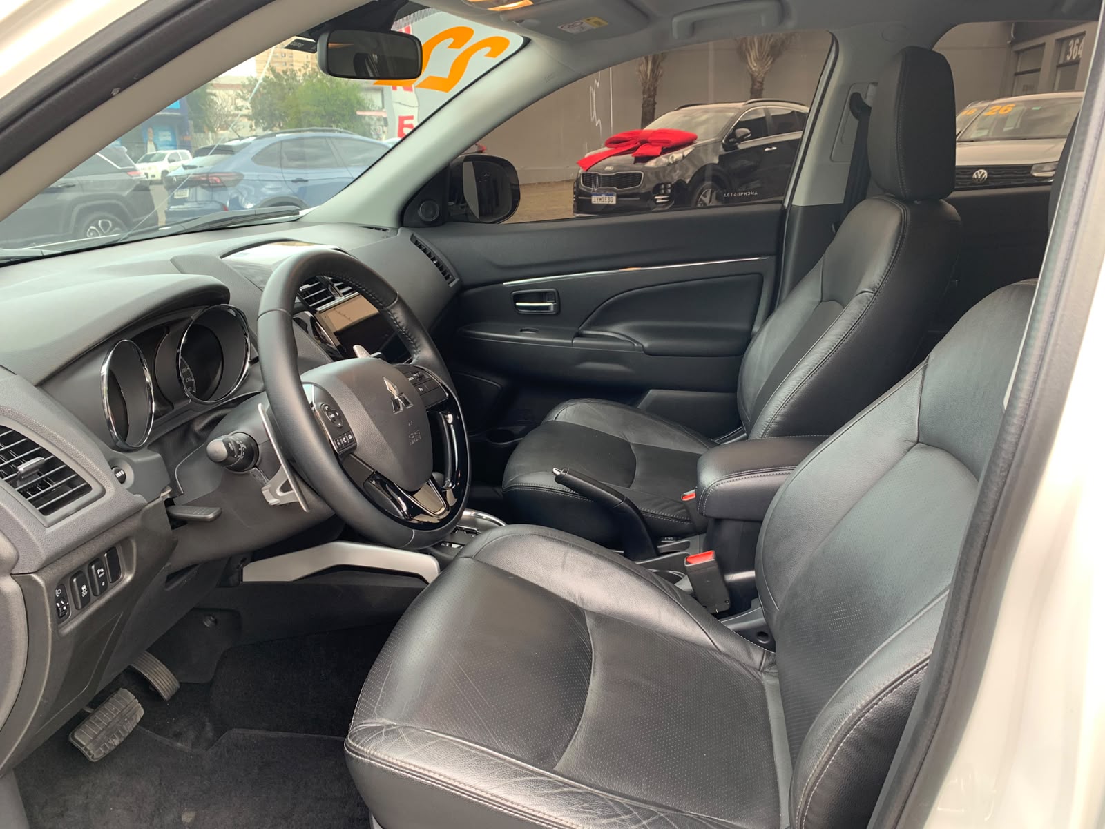 Foto Mitsubishi Outlander Sport HPE 4x2 2022